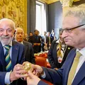 Lula recebe honraria da Academia Francesa que foi dada a Dom Pedro II imagem