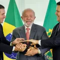 Lula tem reunião urgente com Hugo Motta e Alcolumbre imagem