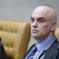 Moraes toma nova decisão contra ex-assessor de Bolsonaro após prisão imagem