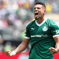 Paulinho vibra com gol diante do Botafogo no Mundial de Clubes imagem