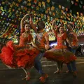 Quer arrasar no São João? Veja onde aprender a dançar forró antes das festas imagem