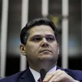 Batalha Lula x Alcolumbre: Senado quer ampliar deputados sem aval do PT imagem