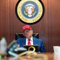 Brasileiros fazem mutirão de comentários no perfil de Donald Trump imagem