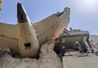 Existe assento mais seguro para sobreviver a queda de avião? imagem