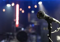 Cantora brasileira morre após fazer cirurgias plásticas