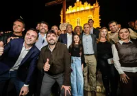 Caravana de políticos acompanha Jerônimo em tradicional festejo