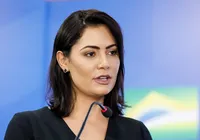 Chamada de prostituta, Michelle Bolsonaro aciona Justiça