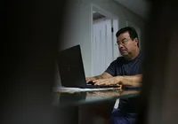 Do salário apertado ao desejo de poupar: os caminhos para iniciar um investimento