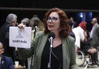 Foragida, Zambelli faz apelo para apoiadores: "Me representem" imagem