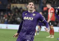 Novo reforço do Vitória aparece como jogador mais pesquisado em grande site europeu