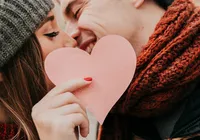 Solteiro no Dia dos Namorados? Veja três simpatias para atrair o amor