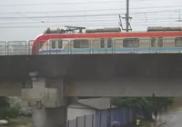 Trem para e causa transtorno na estação Bom Juá em Salvador