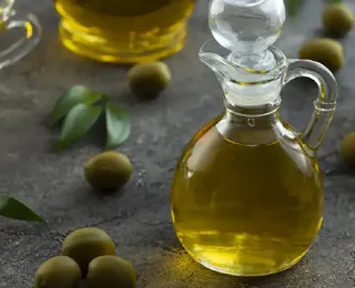 Governo proíbe marca de azeite e suspende venda de molho famoso