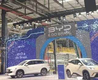 BYD apresenta primeiros carros fabricados no Brasil