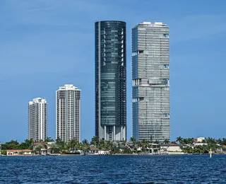 Bispo Edir Macedo e Messi 'moram' no mesmo prédio de luxo em Miami