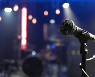 Cantora brasileira morre após fazer cirurgias plásticas