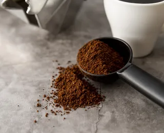 Consumo de café instantâneo pode causar cegueira; entenda