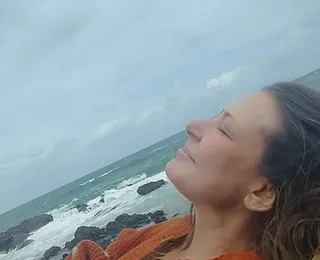 Jornalista baiana reage a assalto e ladrão desiste: "Mandei um beijo pra ele"