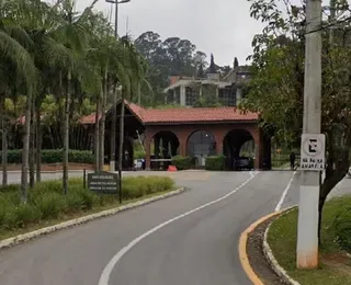 Deputado envia verba milionária para recapear condomínio de luxo