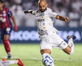 Ex-Bahia, Thaciano vai mal no Santos e vira alvo de clube da Série B