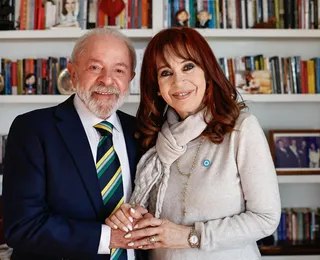 Lula visita Kirchner e pede liberdade para ex-presidente