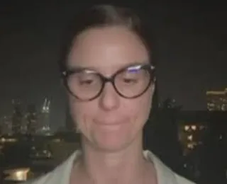 Sirene toca e repórter da Globo corre para bunker ao vivo