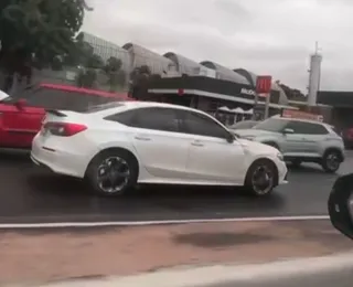 VÍDEO: Motorista é flagrado na Estrada do Coco dirigindo na contramão