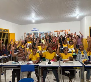 Educação em Morro do Chapéu anuncia bolsa para estudantes da EJA - Imagem