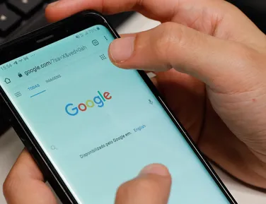 Crianças e idosos: saiba como o Google protege esses grupos na internet - Imagem