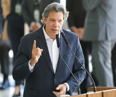 Haddad rebate críticas a isenção de Imposto de Renda até R$ 5 mil: "Pode gritar" - Imagem