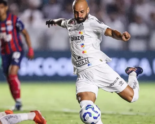 Ex-Bahia, Thaciano vai mal no Santos e vira alvo de clube da Série B - Imagem