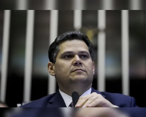 Batalha Lula x Alcolumbre: Senado quer ampliar deputados sem aval do PT - Imagem