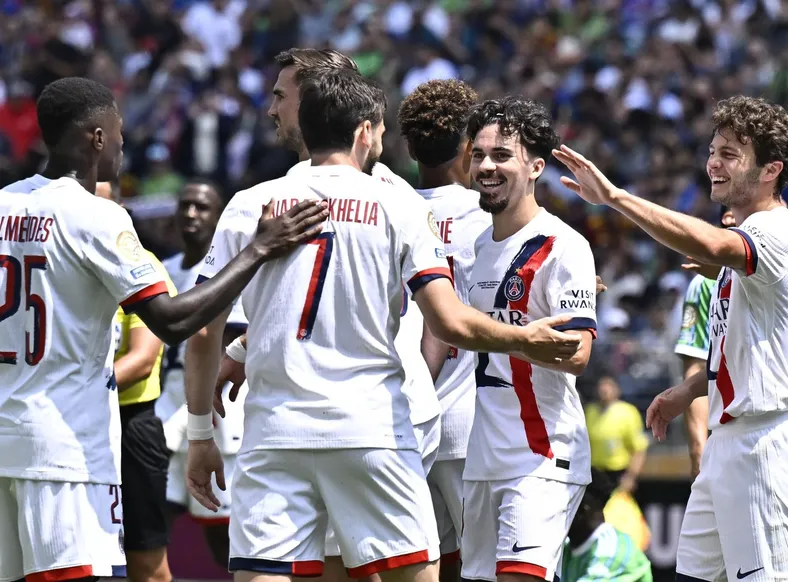 PSG vence, ultrapassa o Botafogo e avança ao mata-mata do Mundial - Imagem