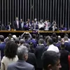 Plenário da Câmara reabre com pacote polêmico: de anistia ao IR - Imagem
