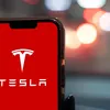 Robotáxi? Tesla lança serviço com motoristas em teste nos EUA - Imagem