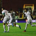 Bahia: Nestor destaca "estrela inevitável" após goleada no Nordestão imagem