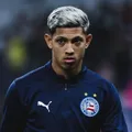 Bahia confirma lesão de Pulga, que pode ser baixa por longo período imagem