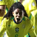 Brasil goleia o Paraguai, mantém 100% e avança na Copa América imagem
