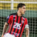 Capitão do Vitória, Lucas Halter exalta jogador do Bahia: "Completo" imagem