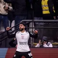 Corinthians vence e Flu bate Inter com gols de Everaldo, ex-Bahia imagem