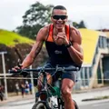 Corredor atropelado em Salvador sai da intubação: "Em choque" imagem