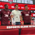 De volta ao Vitória: Dudu e Camutanga chegam com 'cara' de reforços imagem