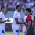 Empate no jogo do Vitória mantém o Bahia no G-4 do Brasileirão imagem