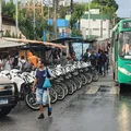 Engenho Velho da Federação e Tancredo Neves amanhecem sem ônibus imagem