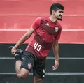 Do Barradão à Ilha: zagueiro revê o Vitória pelo Sport imagem