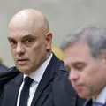 STF aguarda voto de Moraes para definir julgamento de Bolsonaro imagem