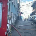 Incêndio de grandes proporções destrói casa na Fazenda Grande do Retiro imagem