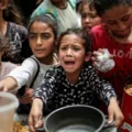 Israel abre corredores humanitários em Gaza imagem