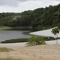 Lagoa do Abaeté: é seguro tomar banho no cartão-postal de Itapuã? imagem