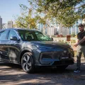 SUV chinês 100% elétrico chega ao Brasil com 413km de autonomia imagem